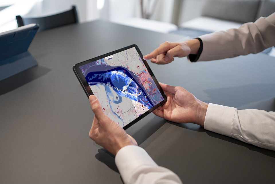 Cellule de crise utilise la plateforme cartographique Kalisio pour suivre ses équipes sur le terrain